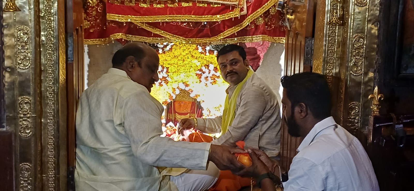 पूर्व मंत्री जयसिंह अग्रवाल के सान्निध्य में भव्य होली मिलन