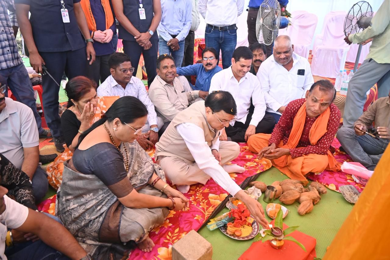 शासकीय स्कूलों के बुनियादी सुविधाओं के विकास के लिए संकल्पित होकर कार्य कर रही विष्णु देव सरकार