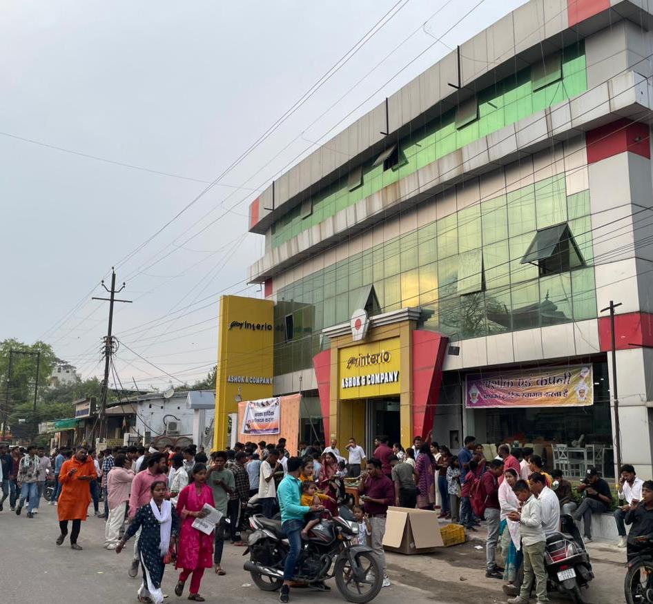 हिन्दू नववर्ष प्रतिपदा पर श्री सप्तदेव मंदिर में भव्य स्वागत 30,000 से अधिक श्रद्धालुओं को खिचड़ी एवं शर्बत वितरण