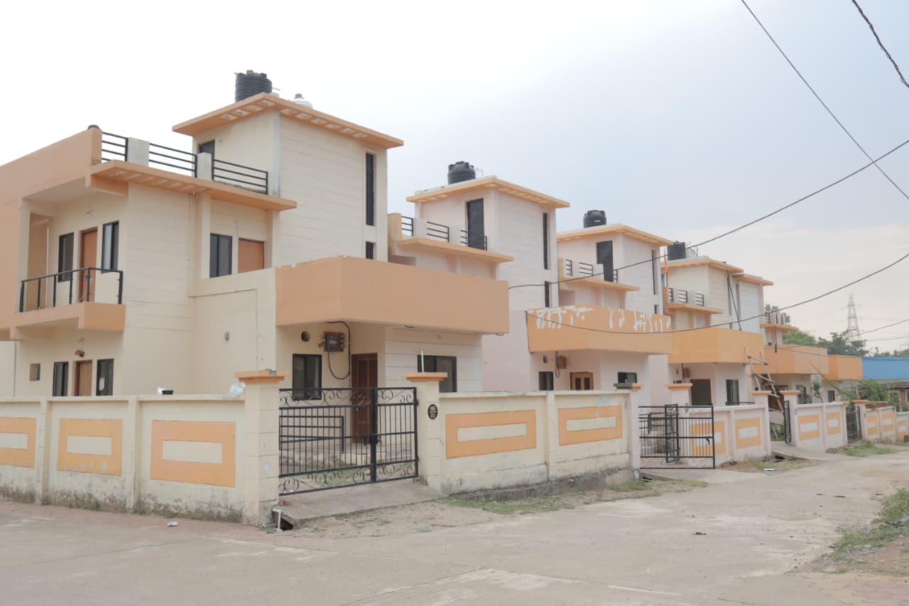 छत्तीसगढ़ गृह निर्माण मंडल द्वारा झगरहा में