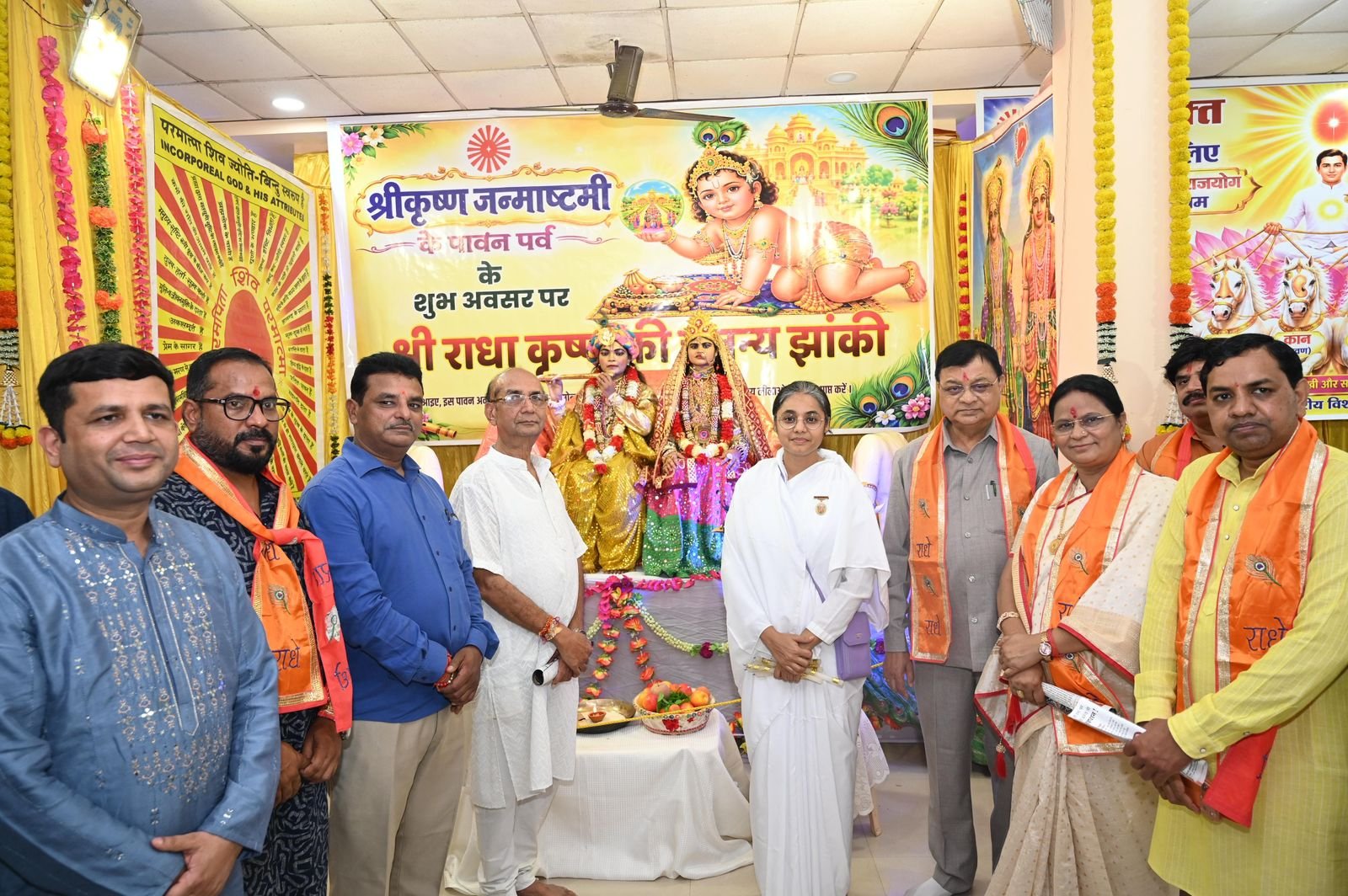 कृष्ण जन्माष्टमी पर उद्योग मंत्री श्री देवांगन ने विभिन्न मंदिरों में किए बालगोपाल के दर्शन