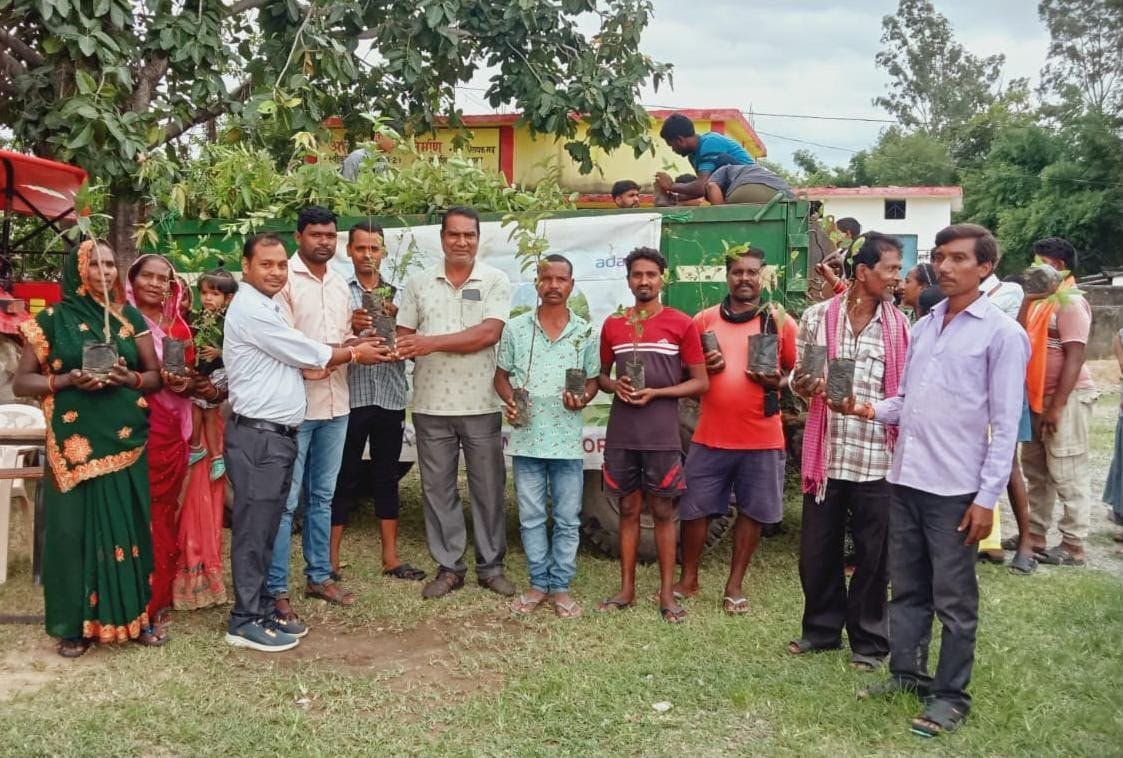 ‘एक पेड़ माँ के नाम’ अभियान के तहत केपीएल द्वारा 24035 फलदार पौधों का वितरण